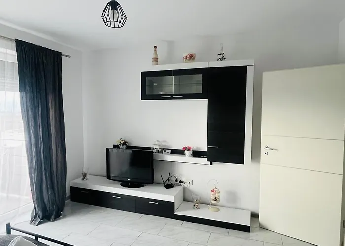 Apartment 3c Delux 2 *